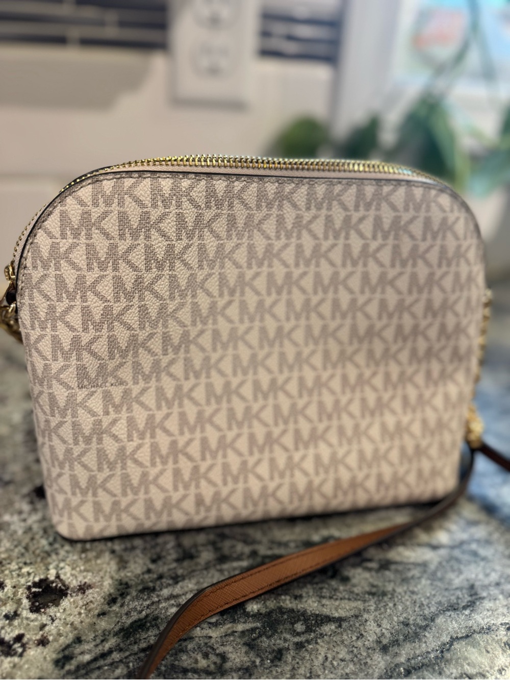 Michael Kors Vanilla Logo Crossbody with Brown Strap & Gold Hardware - Picture 3 of 6